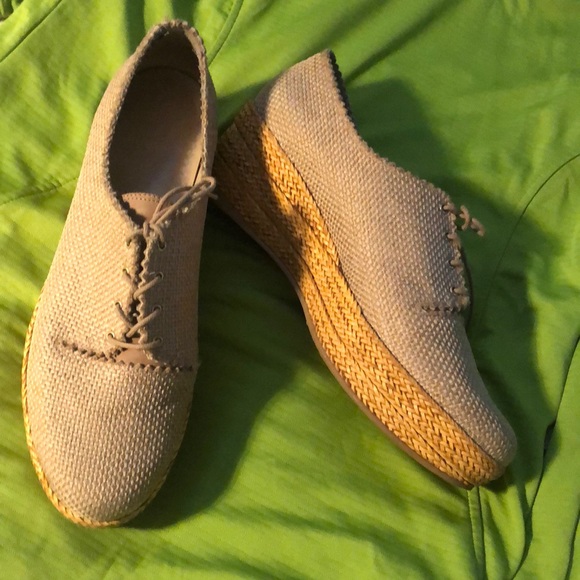 Stuart Weizmann linen raffia wedge - Picture 1 of 5